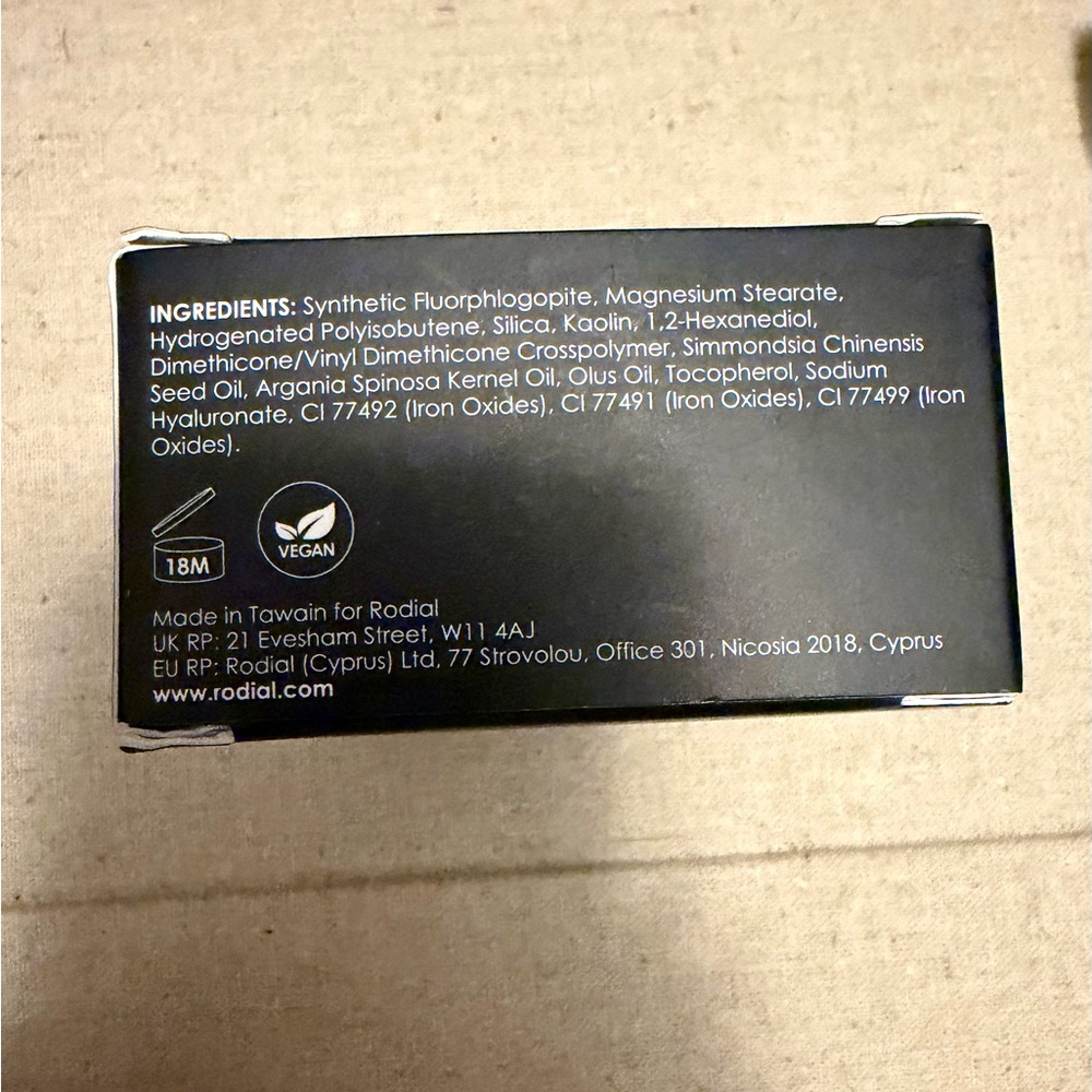 Rodial Glass Powder NEW - Picture 2 of 10